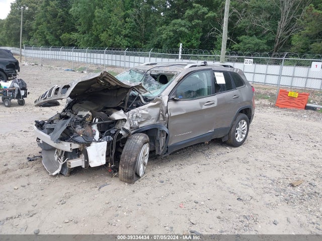 1C4PJMCB3MD149422 Jeep Cherokee Latitude 4x4