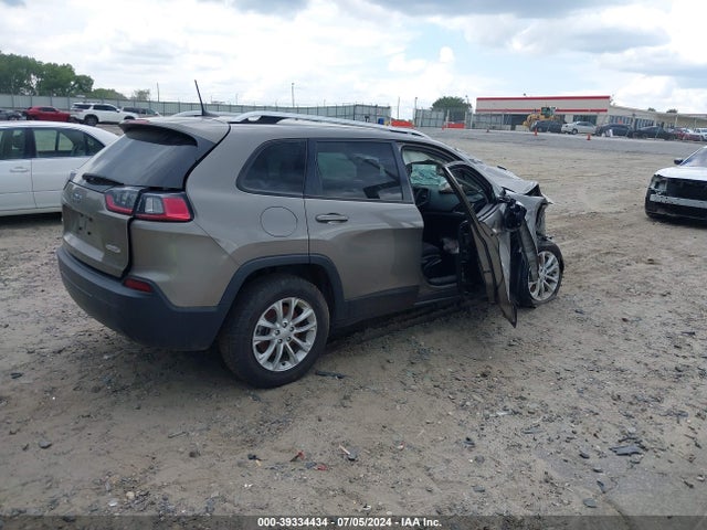1C4PJMCB3MD149422 Jeep Cherokee Latitude 4x4