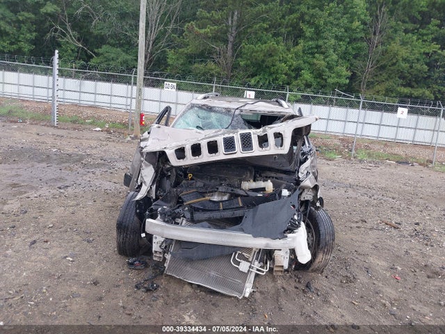 1C4PJMCB3MD149422 Jeep Cherokee Latitude 4x4
