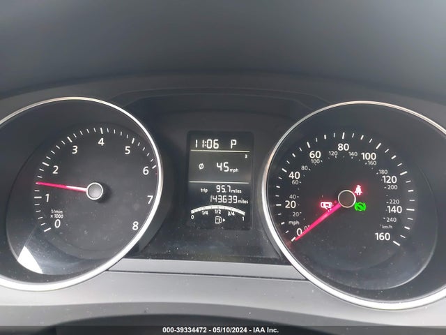 3VWDB7AJ7JM242081 Volkswagen Jetta 1.4t Se/1.4t Wolfsburg Edition