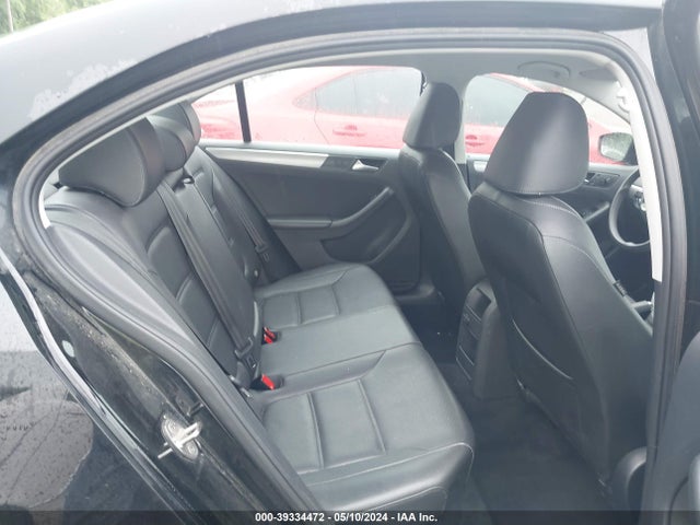 3VWDB7AJ7JM242081 Volkswagen Jetta 1.4t Se/1.4t Wolfsburg Edition