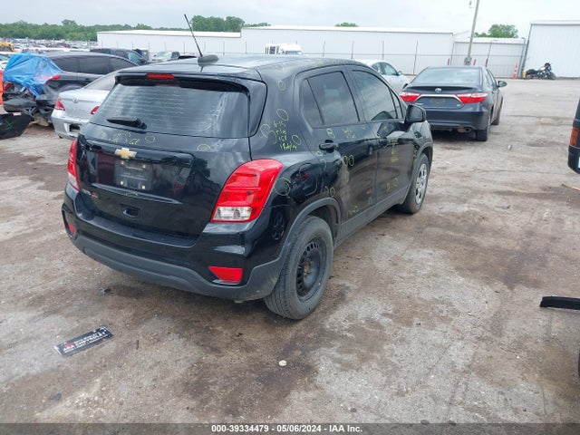 Chevrolet TRAX LS 2017 3GNCJKSB3HL278479 Image 4
