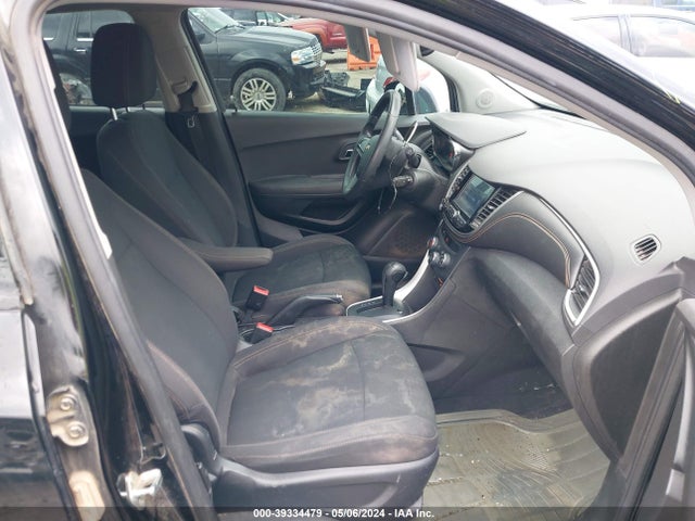 Chevrolet TRAX LS 2017 3GNCJKSB3HL278479 Image 5