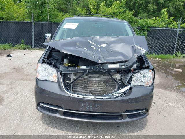 2C4RC1CG4GR112572 Chrysler Town & Country Touring-l Anniversary Edition
