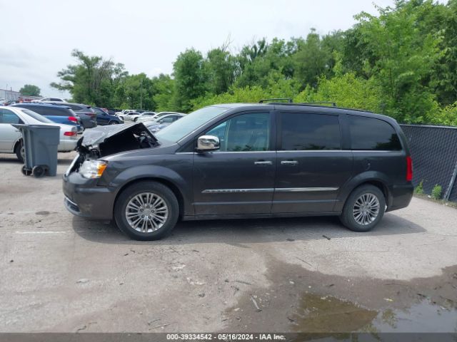 2C4RC1CG4GR112572 Chrysler Town & Country Touring-l Anniversary Edition