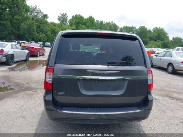 2C4RC1CG4GR112572 Chrysler Town & Country Touring-l Anniversary Edition