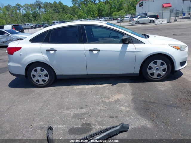 Ford FOCUS S 2016 1FADP3E23GL343019 Image 13