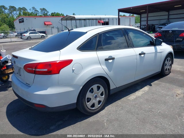 Ford FOCUS S 2016 1FADP3E23GL343019 Image 4