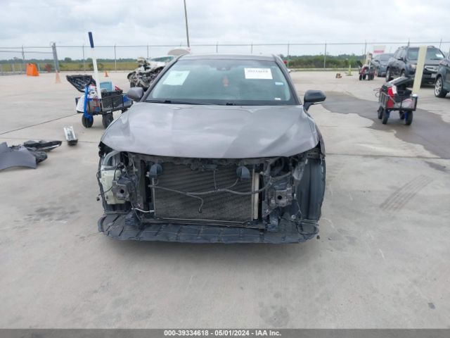 4T1B11HK8JU051527 Toyota CAMRY LE