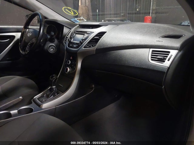 Hyundai ELANTRA SE 2015 5NPDH4AE4FH593871 Image 5