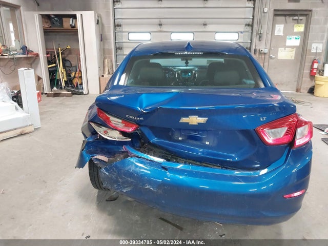 Chevrolet Cruze Lt Auto 2018 1G1BE5SM7J7194843 Image 16