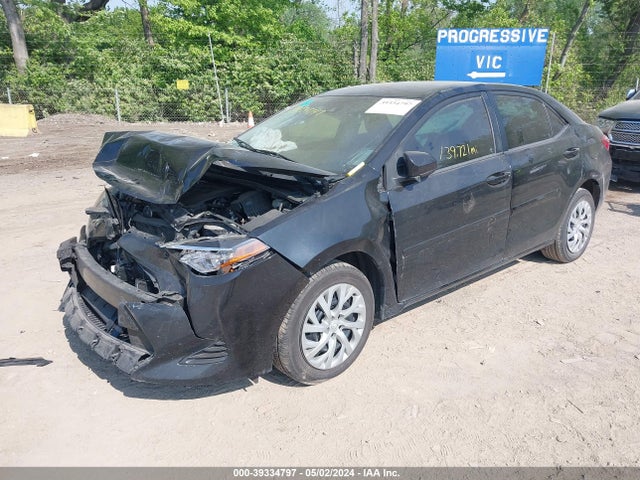 Toyota COROLLA LE 2017 2T1BURHE5HC888683 Image 2