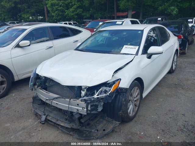 Toyota CAMRY LE 2020 4T1C11AKXLU901594 Image 2