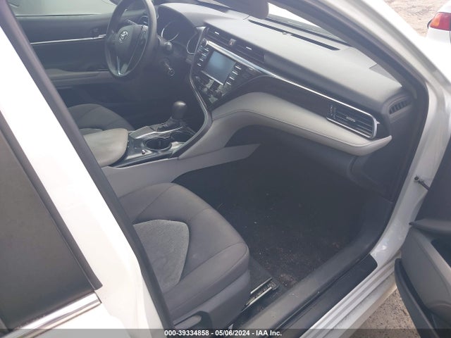 Toyota CAMRY LE 2020 4T1C11AKXLU901594 Image 5