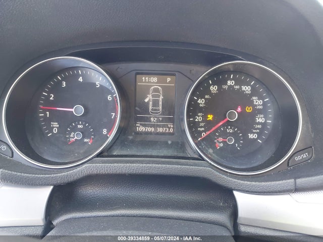 1VWAT7A32GC032810 Volkswagen Passat 1.8t S