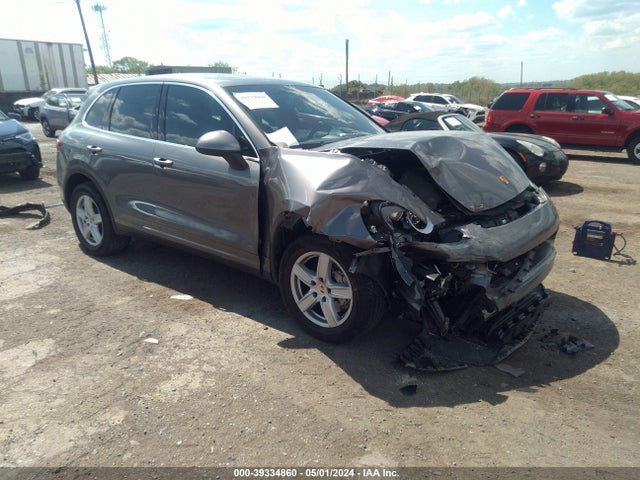 2012 PORSCHE CAYENNE WP1AB2A2XCLA48651 Photo 0
