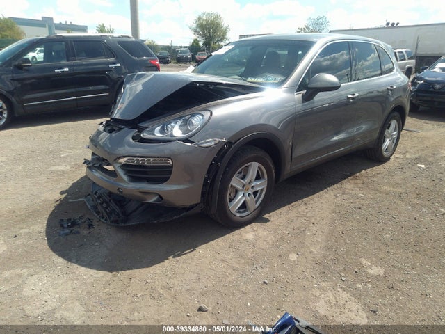 2012 PORSCHE CAYENNE WP1AB2A2XCLA48651 Photo 1