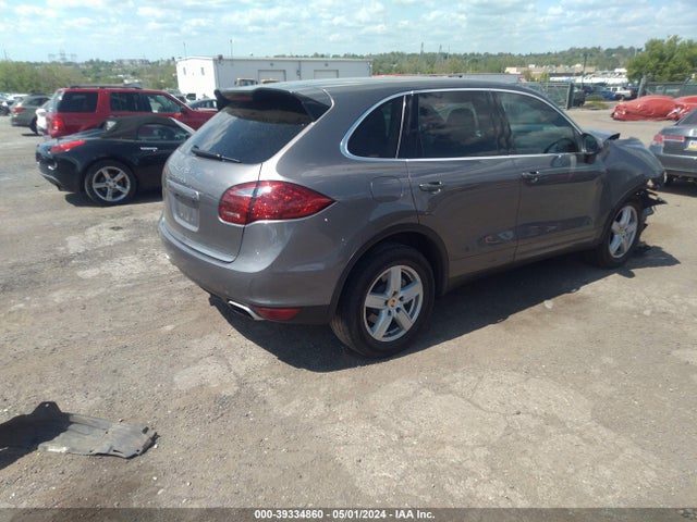 2012 PORSCHE CAYENNE WP1AB2A2XCLA48651 Photo 3
