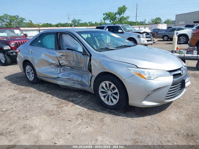 Toyota CAMRY LE 2017 4T1BF1FKXHU296960 Image 1