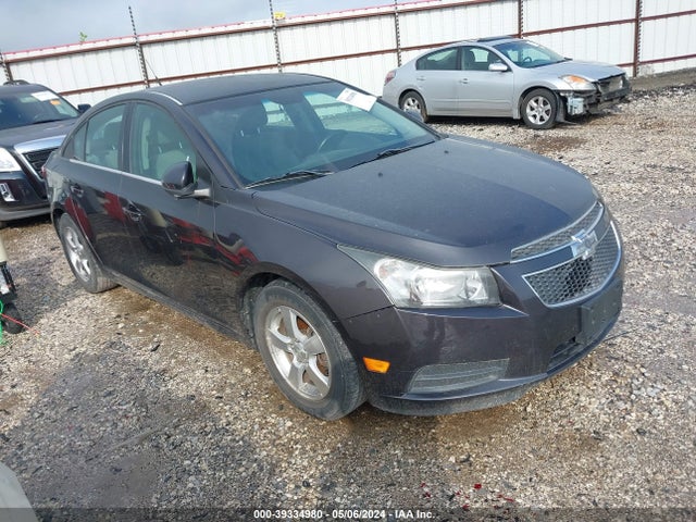 2014 1G1PC5SB1E7330271 main image