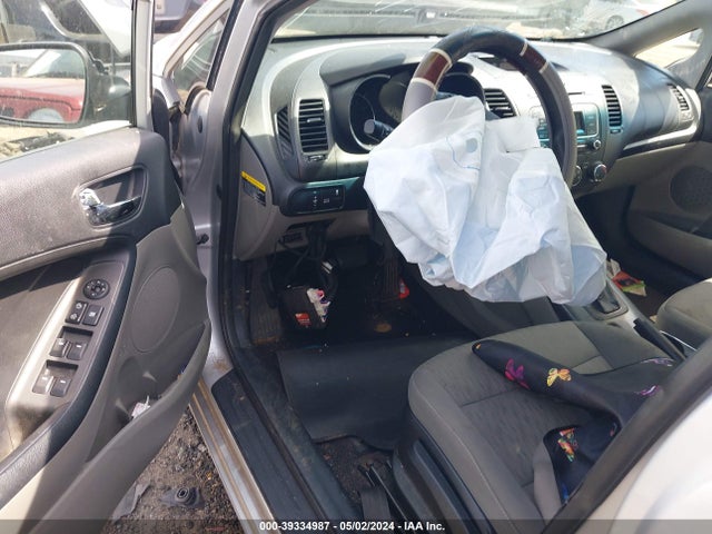 KIA FORTE LX 2016 KNAFK4A67G5539238 Image 5