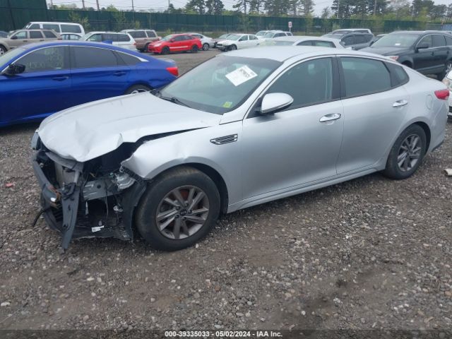 5XXGT4L38LG422703 KIA Optima Lx
