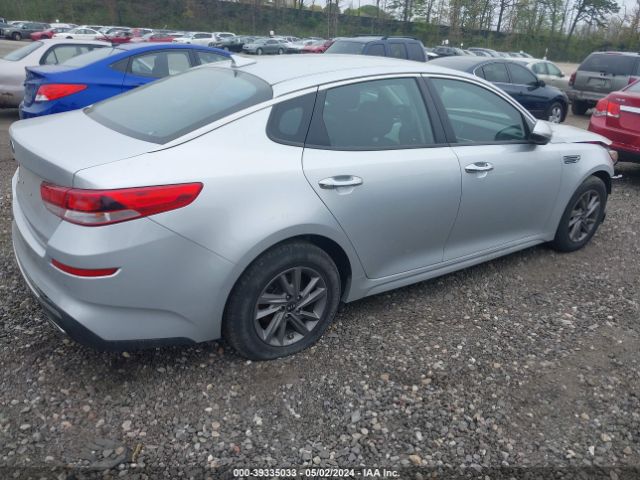 5XXGT4L38LG422703 KIA Optima Lx