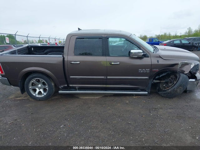 RAM 1500 Laramie  4x4 5'7 Box 2018 1C6RR7NT4JS237287 Image 14
