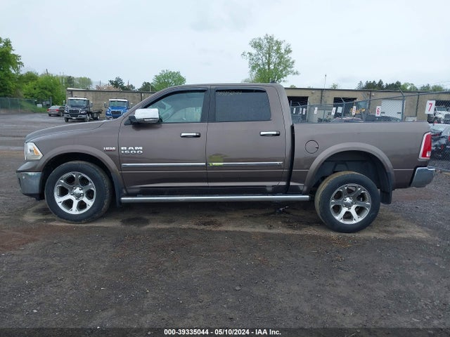 RAM 1500 Laramie  4x4 5'7 Box 2018 1C6RR7NT4JS237287 Image 15