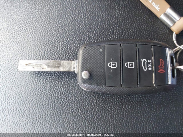 KIA Optima Lx 2018 5XXGT4L39JG235905 Image 11