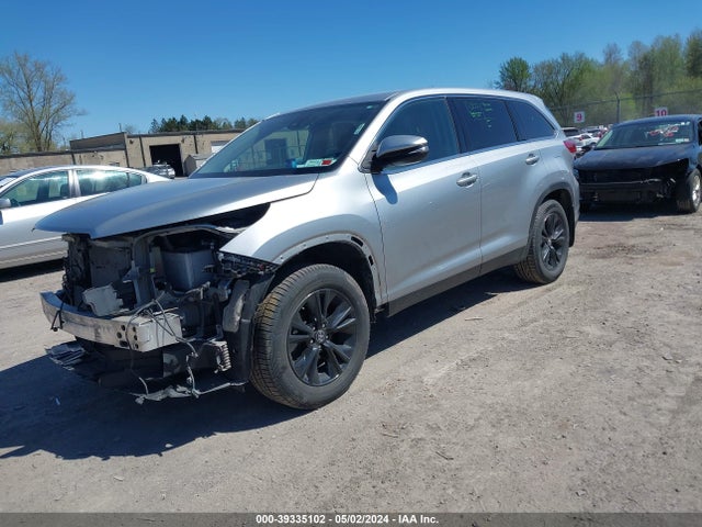 Toyota Highlander Le Plus 2019 5TDBZRFH0KS974755 Image 2