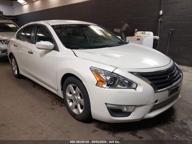 Nissan Altima 2.5 S 2014 1N4AL3AP5EN359742 Image 1