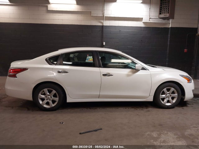 Nissan Altima 2.5 S 2014 1N4AL3AP5EN359742 Image 13