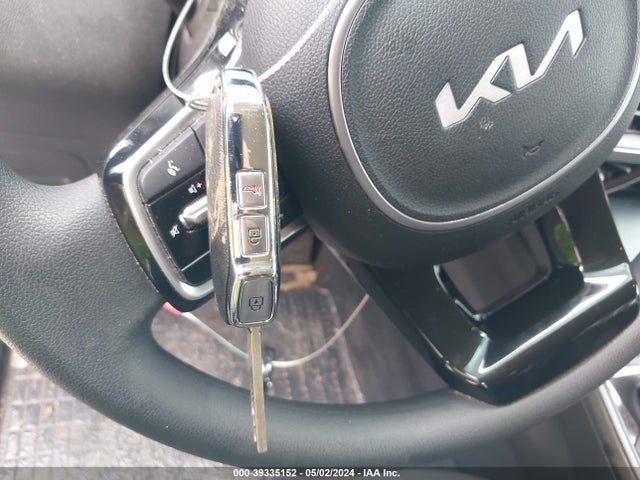 KIA SORENTO LX 2022 5XYRG4LC5NG157945 Image 11