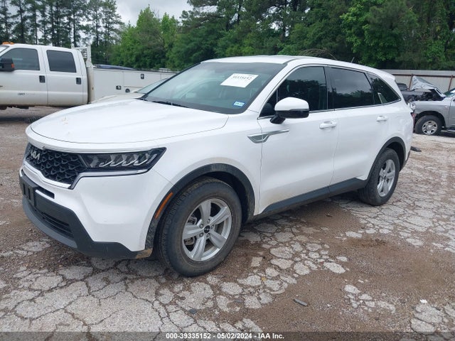 KIA SORENTO LX 2022 5XYRG4LC5NG157945 Image 2