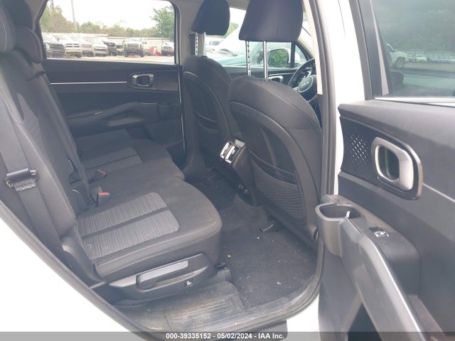 KIA SORENTO LX 2022 5XYRG4LC5NG157945 Image 8