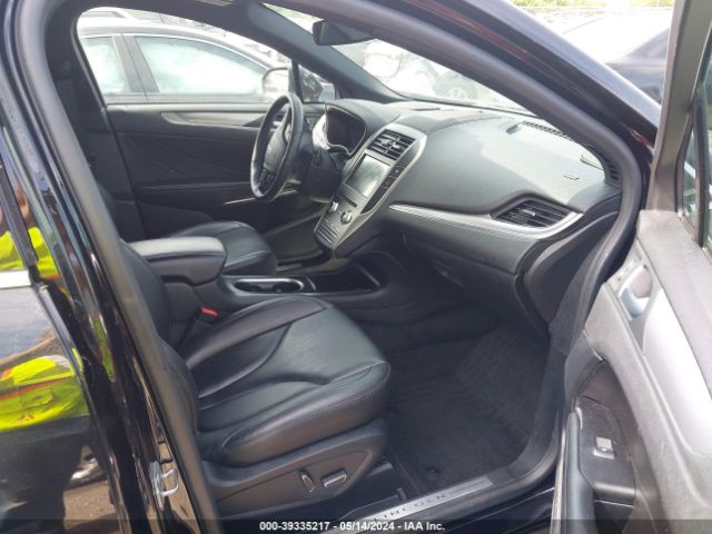 2019 LINCOLN MKC 5LMCJ1D92KUL46922 Photo 4
