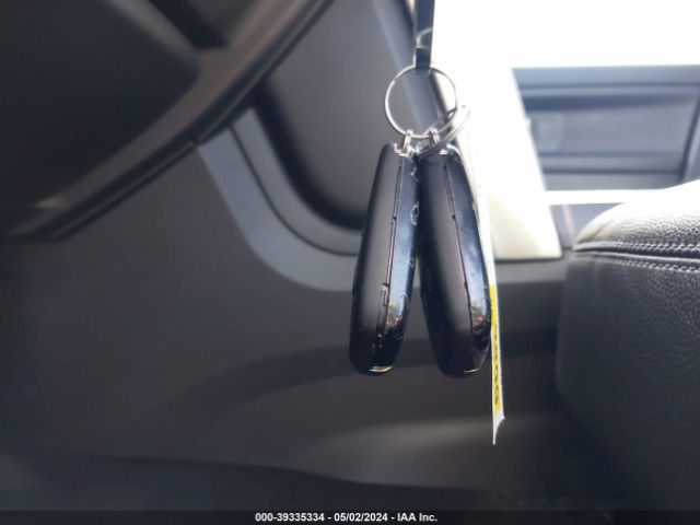 SALCP2RXXJH771016 Land Rover Discovery Sport Se