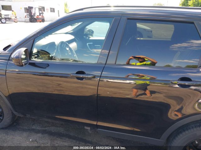 SALCP2RXXJH771016 Land Rover Discovery Sport Se