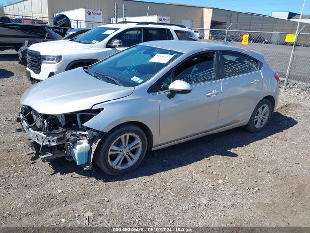 Chevrolet Cruze Lt Auto 2018 3G1BE6SM0JS524247 Image 2