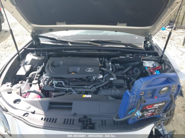 58ADA1C18RU046629 Lexus ES 300H