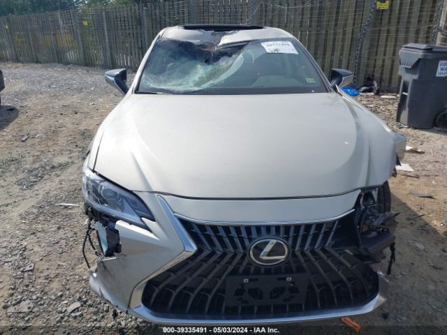 58ADA1C18RU046629 Lexus ES 300H