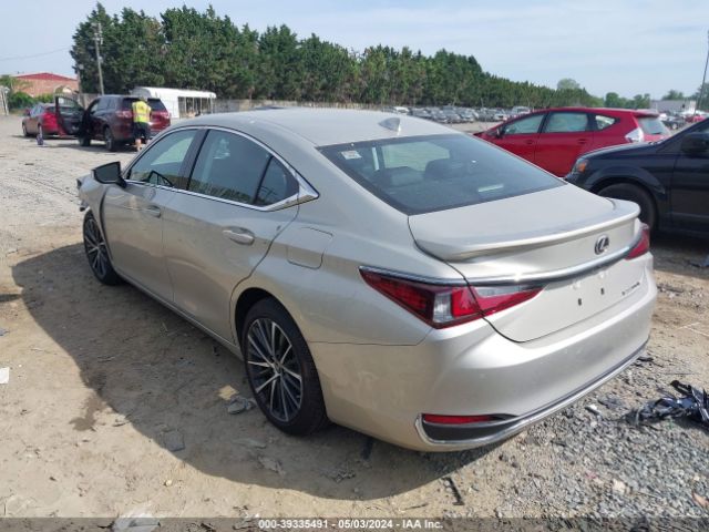 58ADA1C18RU046629 Lexus ES 300H