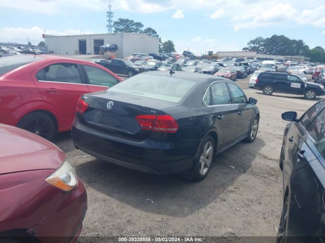 1VWAT7A33EC032926 Volkswagen Passat 1.8t Wolfsburg Edition