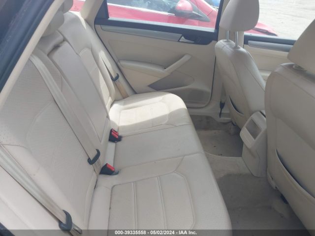 1VWAT7A33EC032926 Volkswagen Passat 1.8t Wolfsburg Edition