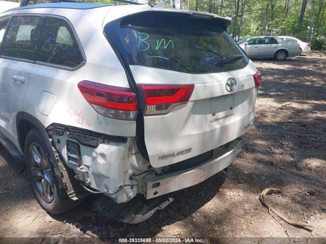 Toyota Highlander Limited Platinum 2018 5TDDZRFH0JS860231 Image 6