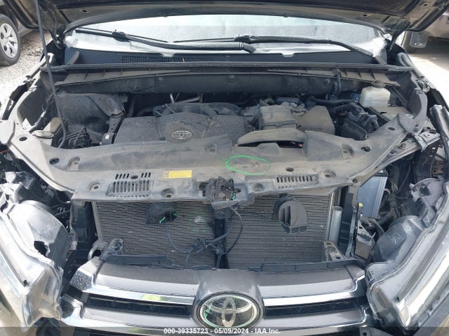 Toyota Highlander Limited Platinum 2018 5TDDZRFH9JS863614 Image 10