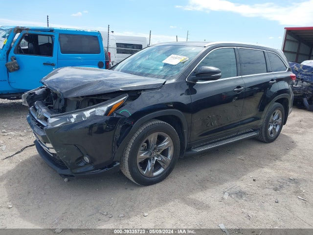 Toyota Highlander Limited Platinum 2018 5TDDZRFH9JS863614 Image 2