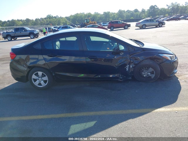 Chevrolet Cruze Ls Auto 2018 1G1BC5SM3J7153177 Image 12