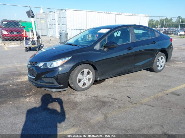 Chevrolet Cruze Ls Auto 2018 1G1BC5SM3J7153177 Image 2